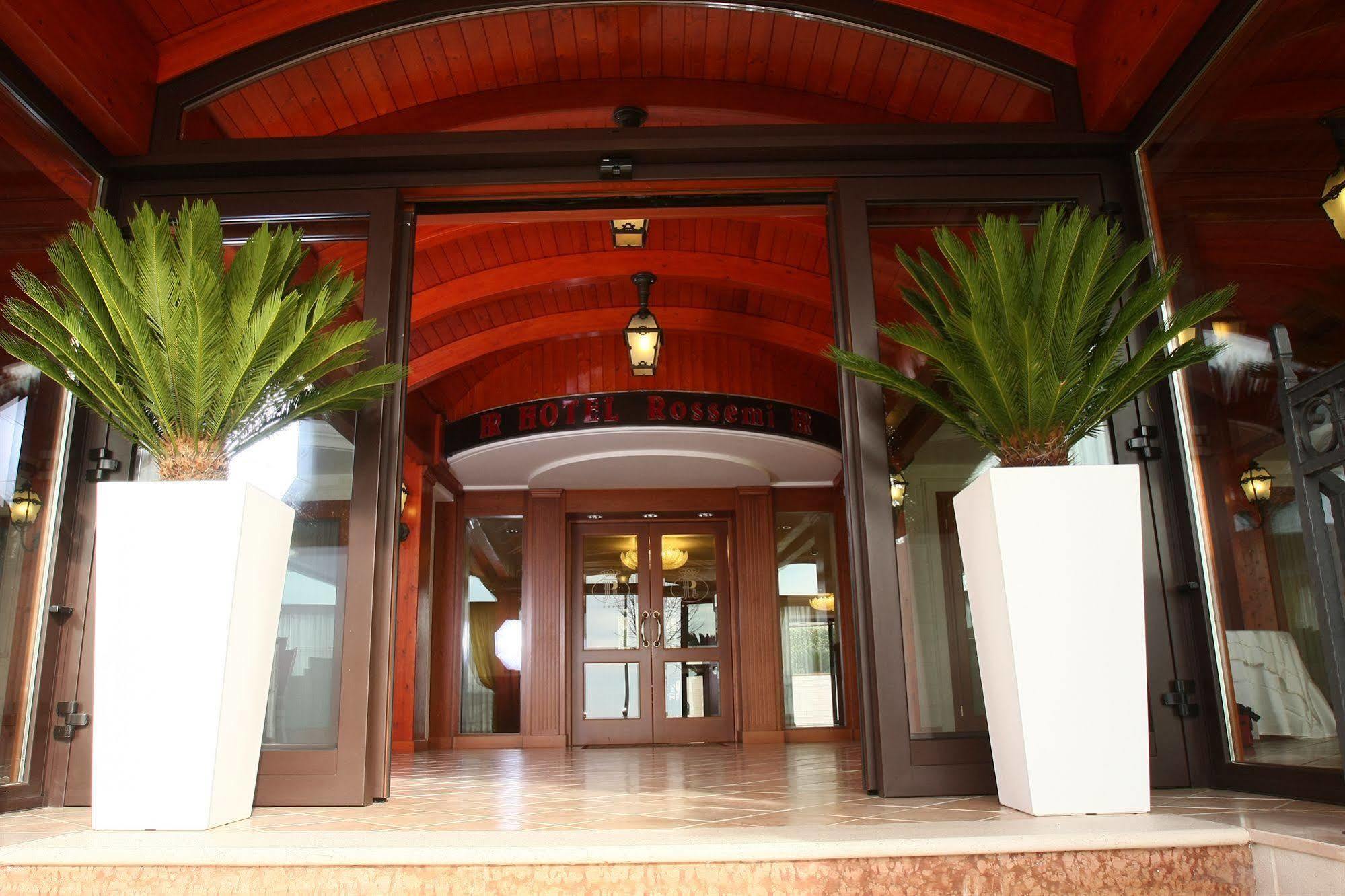 Hotel Ristorante Rossemi San Giovanni Rotondo Exterior photo